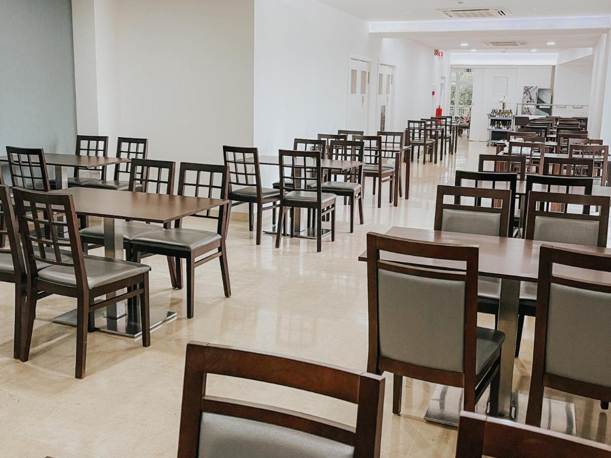 Coroa De Hotel